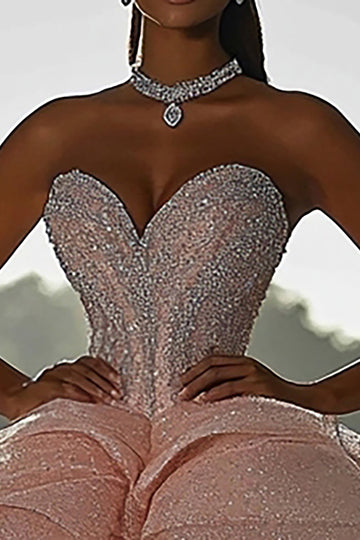 Robe de bal rose scintillante sans bretelles à paillettes à volants Quinceanera